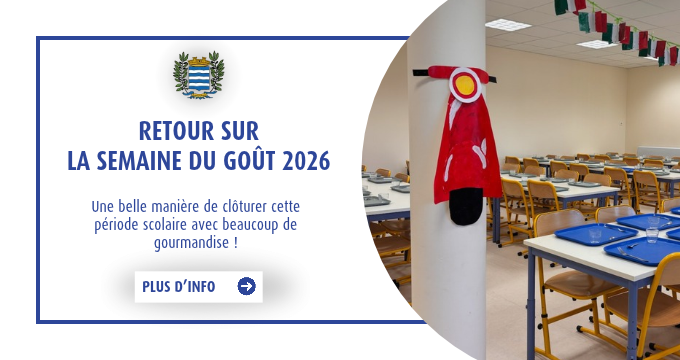 Enfants dégustant des plats du monde à la cantine de Bagnols-en-Forêt
