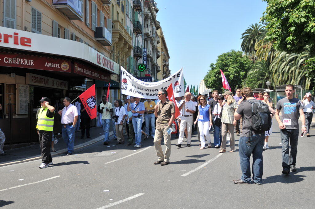 Manifestation à Nice, cortège dans la rue, en juin 2010 (photo d'illustration)